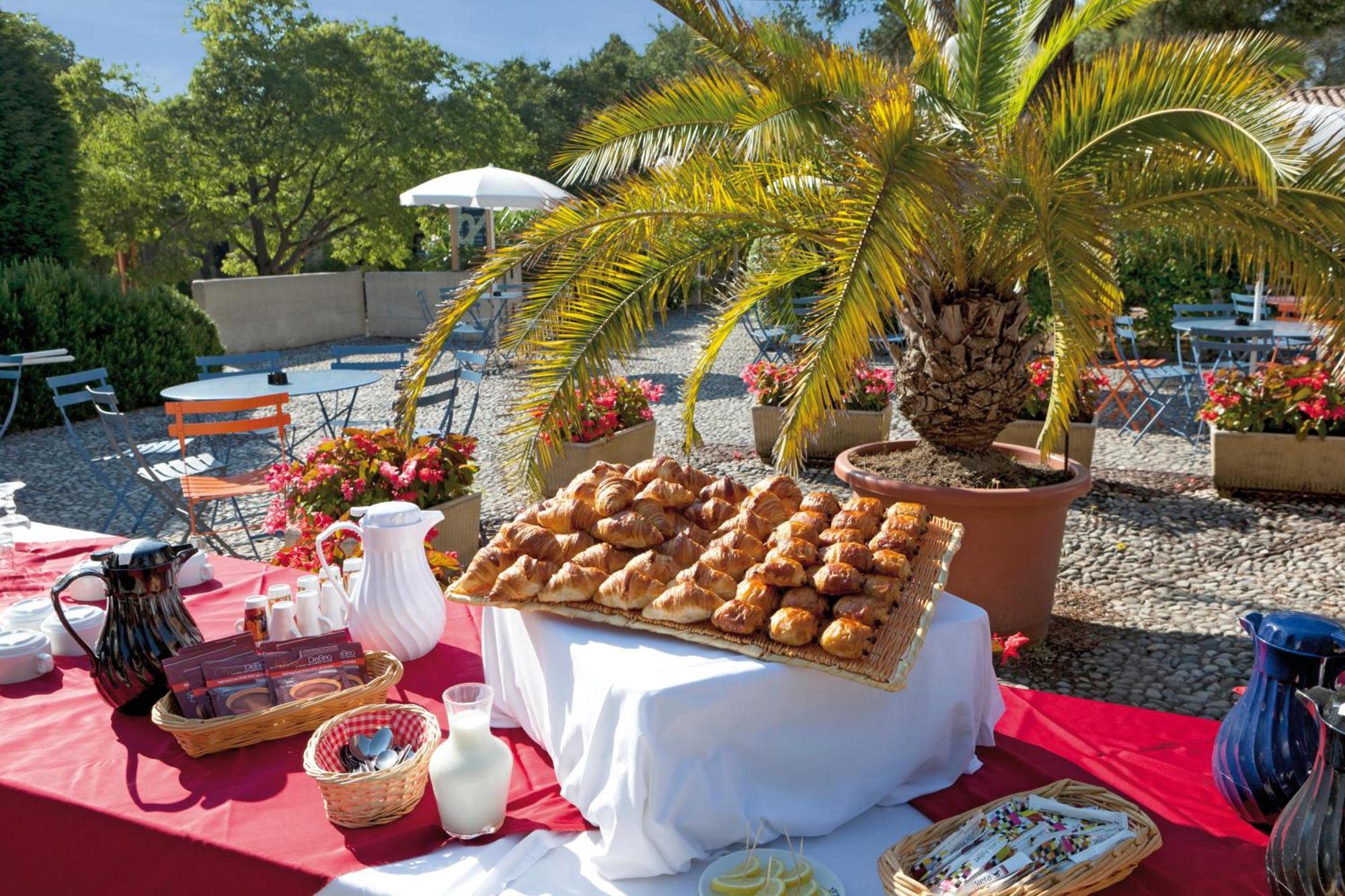 Belambra Clubs La Colle-Sur-Loup - Les Terrasses De Saint-Paul De Vence 호텔 외부 사진